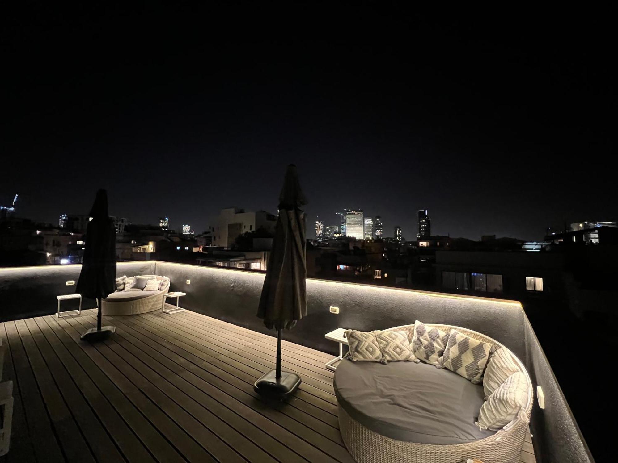 Beer Garden Hotel Tel Aviv Exterior photo